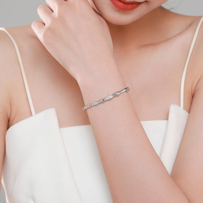 Delicate Link Bracelet with Subtle Textured Detail