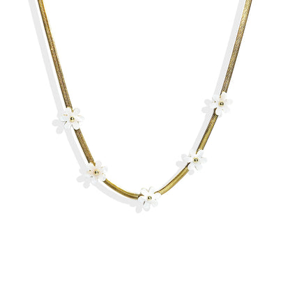 Floral Accent Necklace with Delicate Chain Design