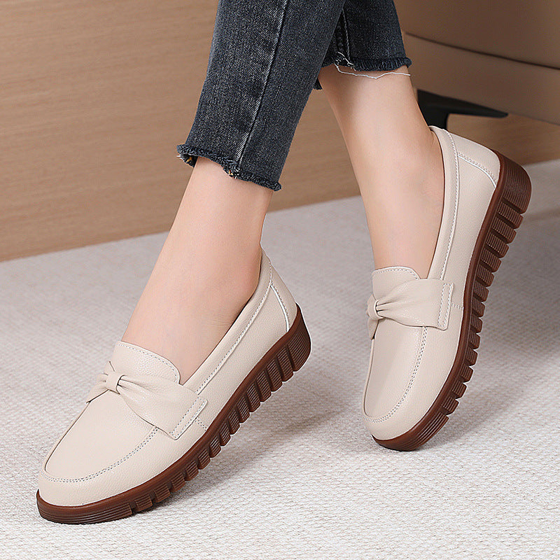 Elegant Comfort Elizabeth Ainsley Flat Leather Loafers