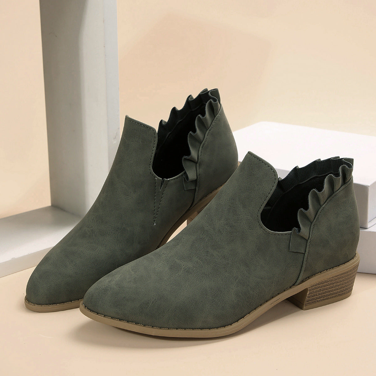 Elizabeth Ainsley Women's Chunky Heel Pointed Toe Boots