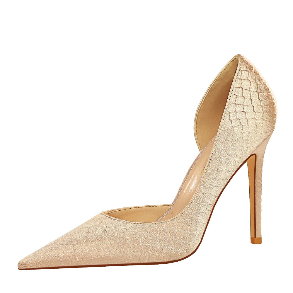 Elegant Silk Pointed Heels by Elizabeth Ainsley