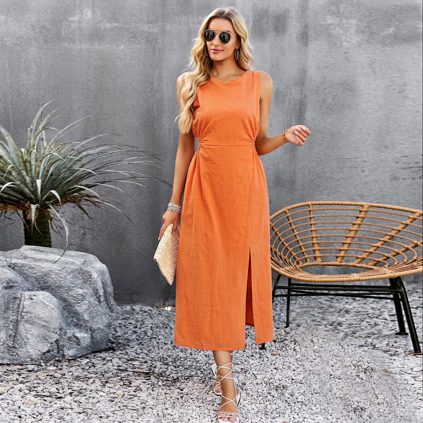 Chic Elizabeth Ainsley Sleeveless Summer Midi Dress