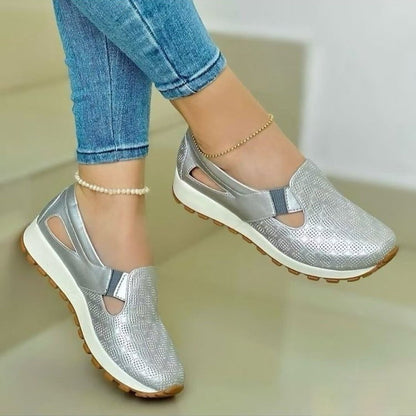 Versatile Elizabeth Ainsley Chunky Slip-On Casual Flats