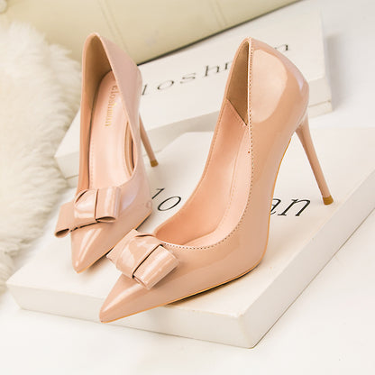 Elegant Bow Pointed Heels by Elizabeth Ainsley