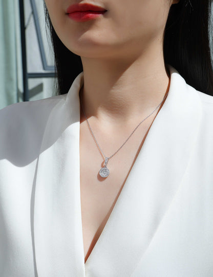 Round Cluster Crystal Pendant Necklace