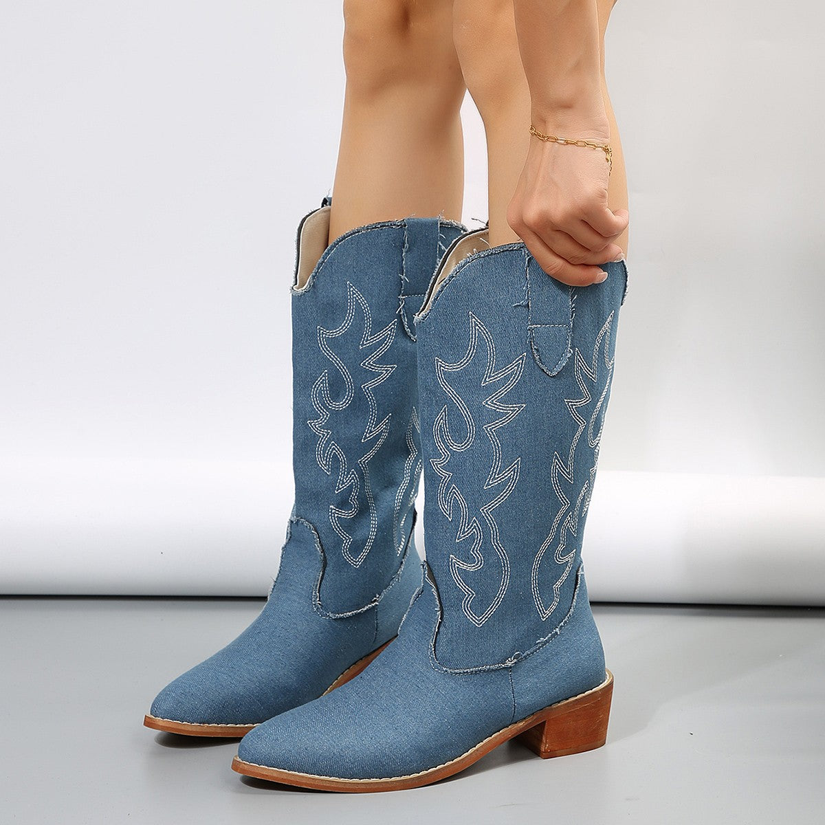 Elizabeth Ainsley Plus-Size Western Boots - Supportive Fit