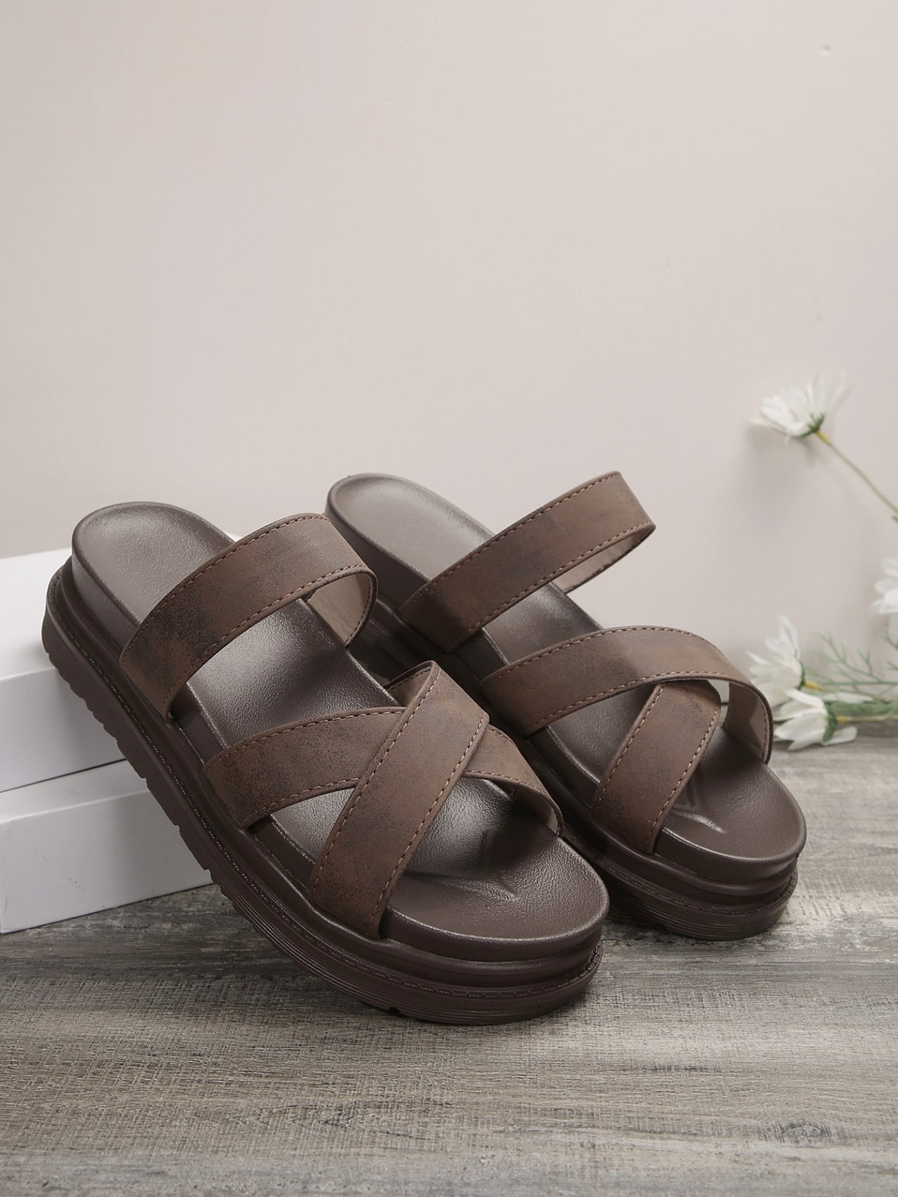 Chic Platform Elizabeth Ainsley Cross Sandals