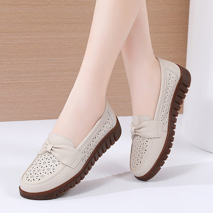 Elegant Comfort Elizabeth Ainsley Flat Leather Loafers