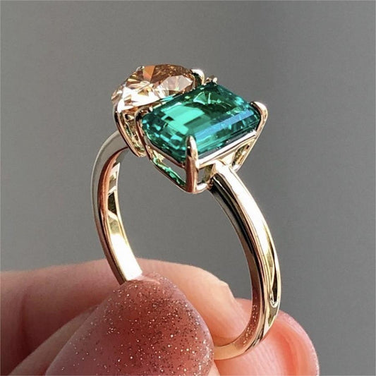 Toi et Moi Gemstone Ring – Emerald & Pear Cut Statement Band